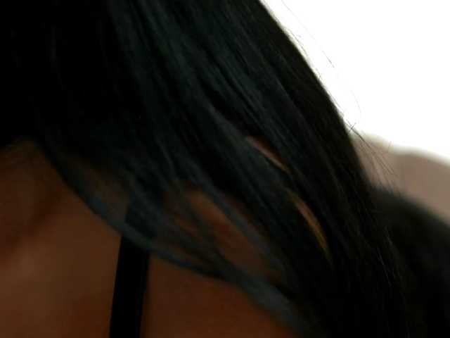 KairaAndrews live cam preview