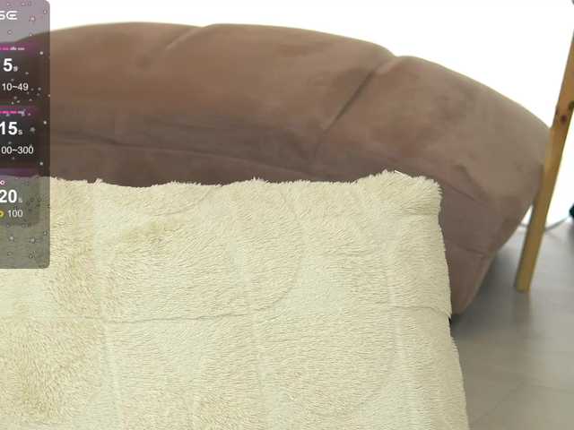 KairaAndrews live cam