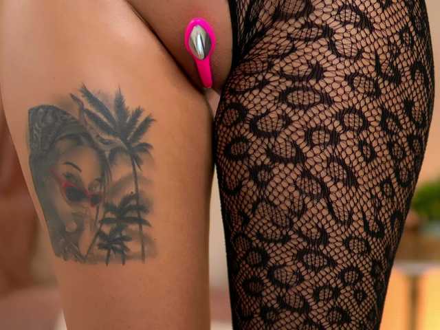 Sex chat gratuit in direct cu KairaAndrews pe BongaCams