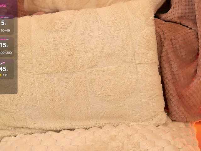 KairaAndrews live webcam show