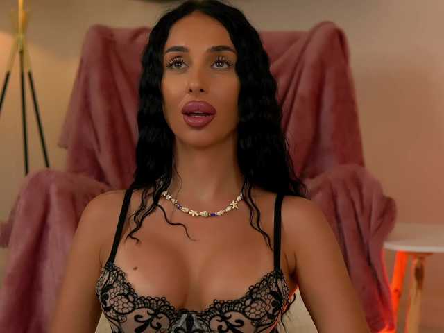 Sex chat gratuit in direct cu KairaAndrews pe BongaCams