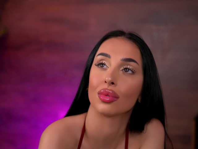 Sex chat gratuit in direct cu KairaAndrews pe BongaCams