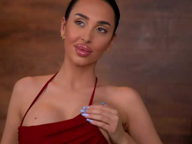 Sex chat gratuit in direct cu KairaAndrews pe BongaCams