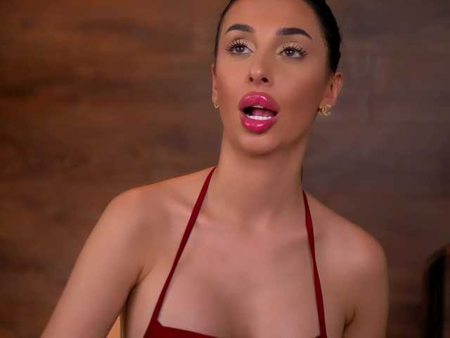 Sex chat gratuit in direct cu KairaAndrews pe BongaCams