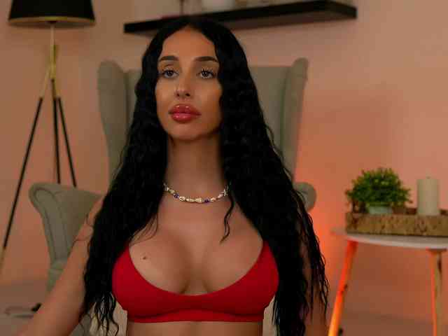 KairaAndrews webcam