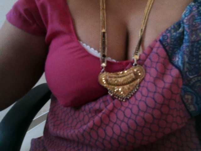 hotpavitra's BongaCams show and profile