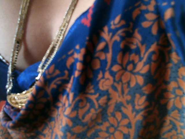 hotpavitra live cam on BongaCams