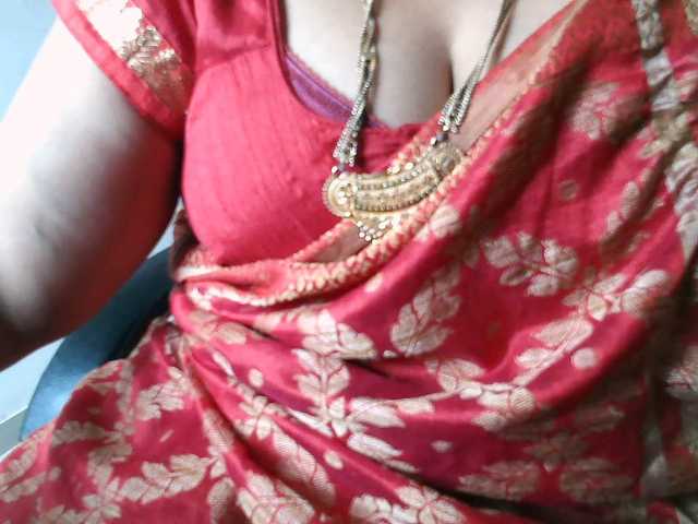 hotpavitra live cam on BongaCams
