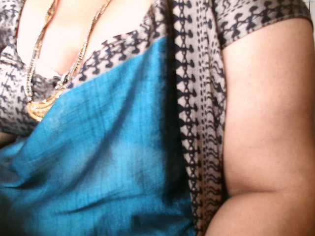 hotpavitra live cam on BongaCams