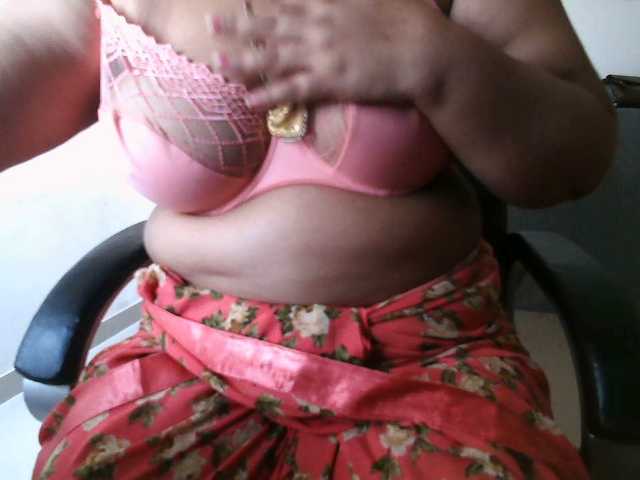 hotpavitra live cam on BongaCams