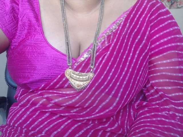 hotpavitra live cam on BongaCams