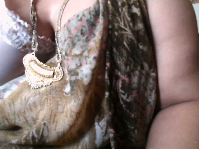 hotpavitra live cam on BongaCams