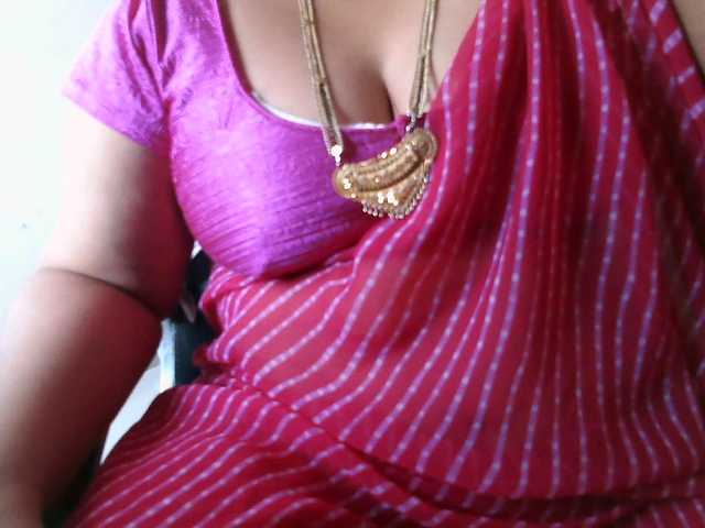hotpavitra live cam on BongaCams