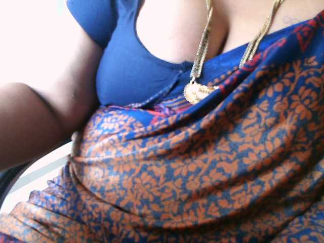 hotpavitra live cam on BongaCams