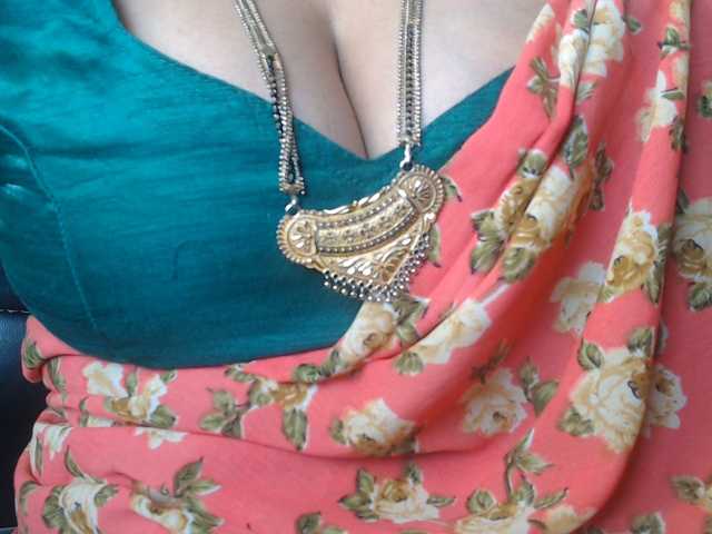 hotpavitra live cam on BongaCams