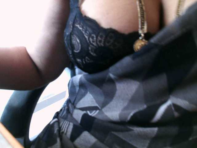 hotpavitra live cam on BongaCams