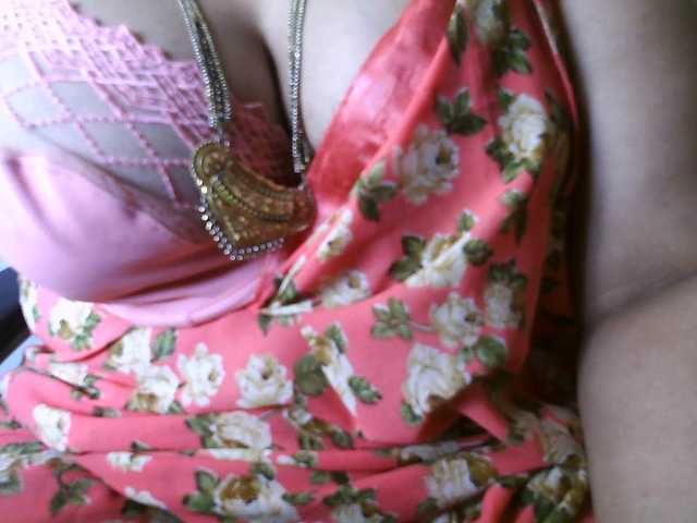 hotpavitra live cam on BongaCams