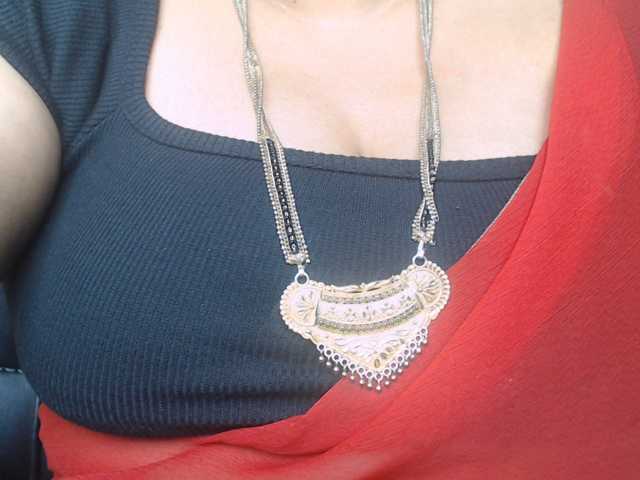 hotpavitra live cam on BongaCams