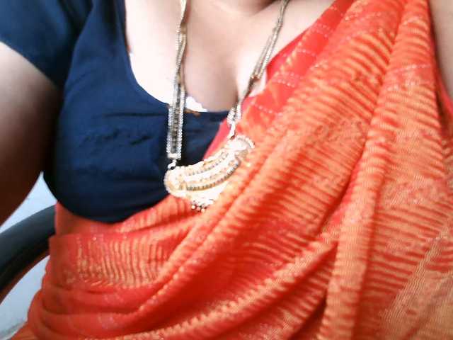 hotpavitra live cam on BongaCams