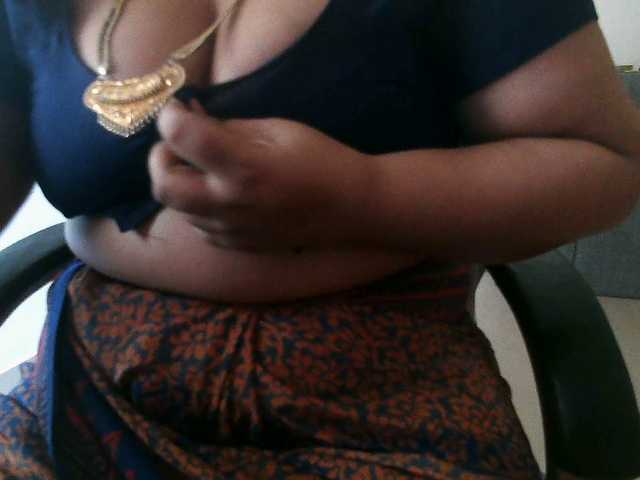 hotpavitra live cam on BongaCams