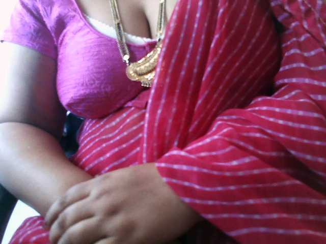 hotpavitra live cam on BongaCams