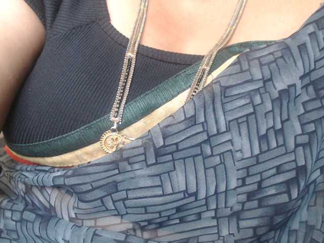 hotpavitra live cam on BongaCams