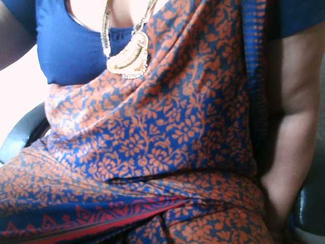 hotpavitra live cam on BongaCams