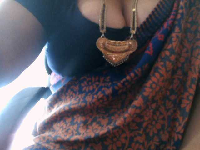 hotpavitra live cam on BongaCams