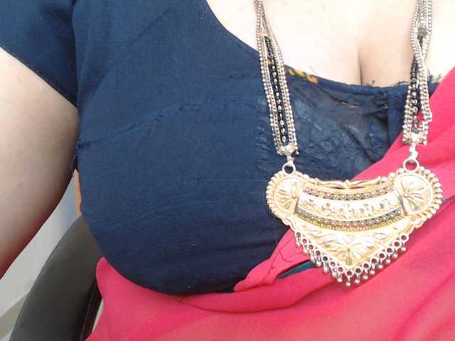 hotpavitra live cam on BongaCams