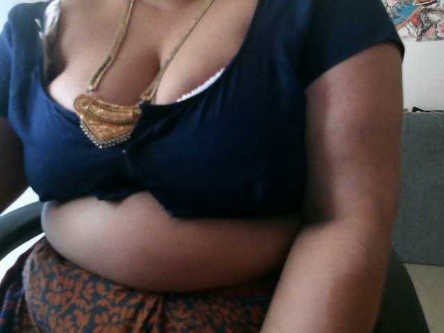 hotpavitra live cam on BongaCams