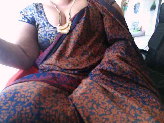 hotpavitra Live Webcam on BongaCams