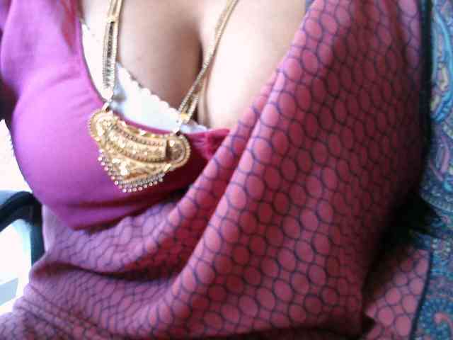hotpavitra webcam