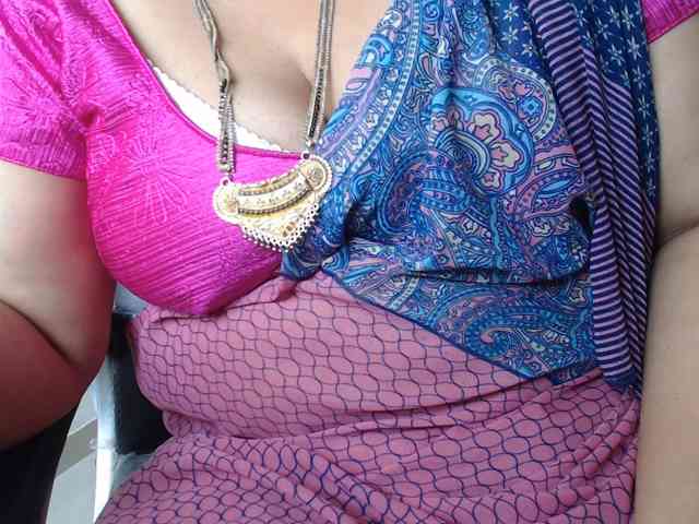 Model: hotpavitra
