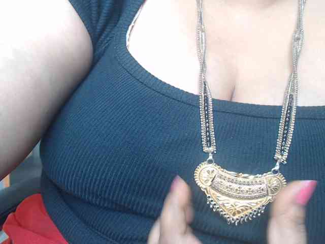 hotpavitra's webcam live show