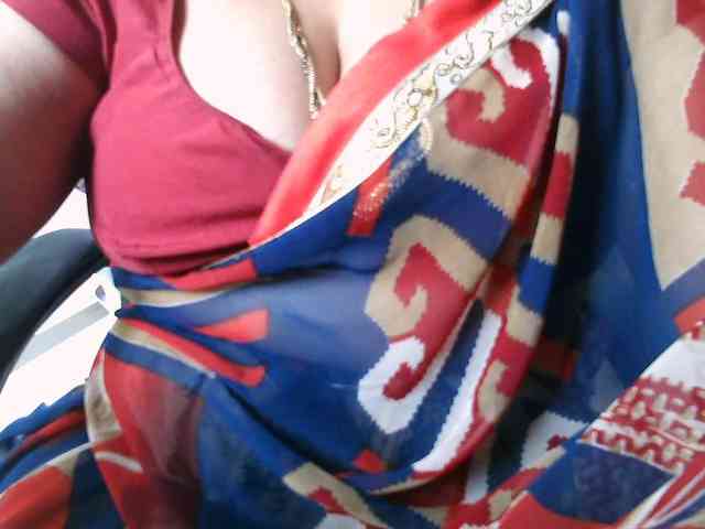 hotpavitra Live Webcam on BongaCams