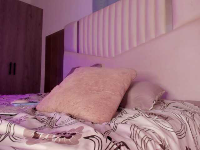queen-angelique live cam on BongaCams