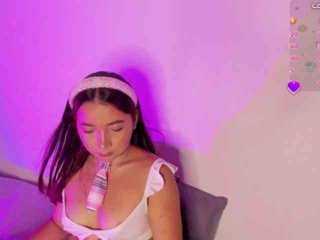 queen-angelique queen-angelique