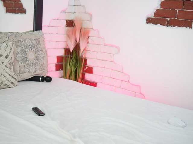 MaraJolie's BongaCams show and profile