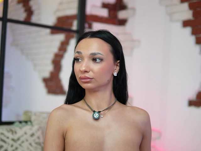 MaraJolie live webcam show