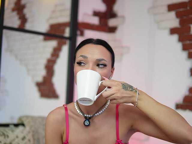MaraJolie live cam on BongaCams