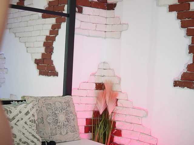 MaraJolie live webcam show