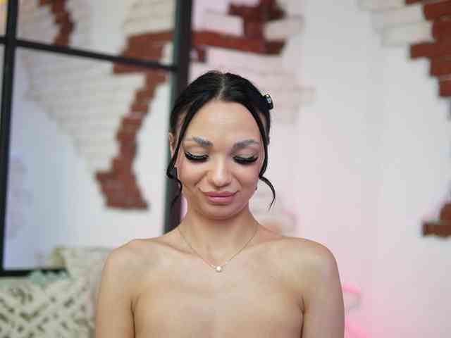MaraJolie webcam
