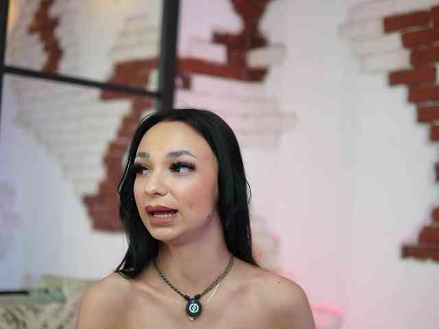 MaraJolie webcam