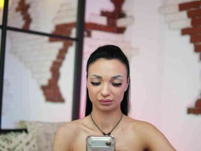 MaraJolie webcam