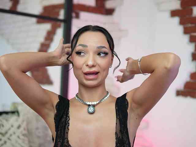 MaraJolie webcam