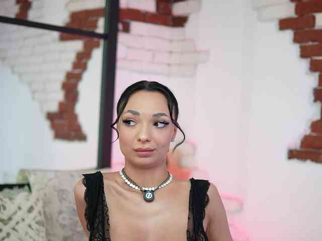 MaraJolie webcam