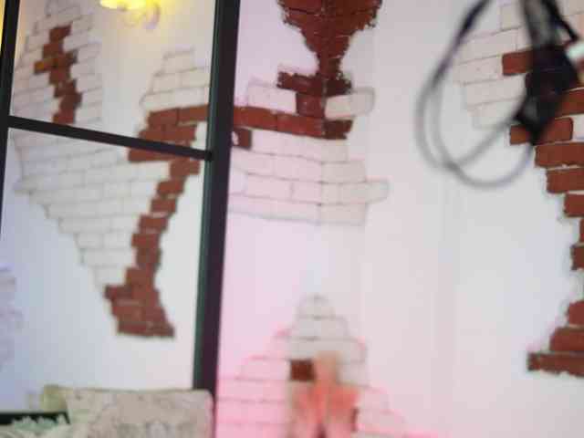 MaraJolie webcam