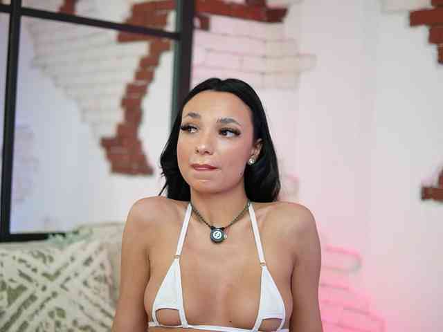MaraJolie webcam