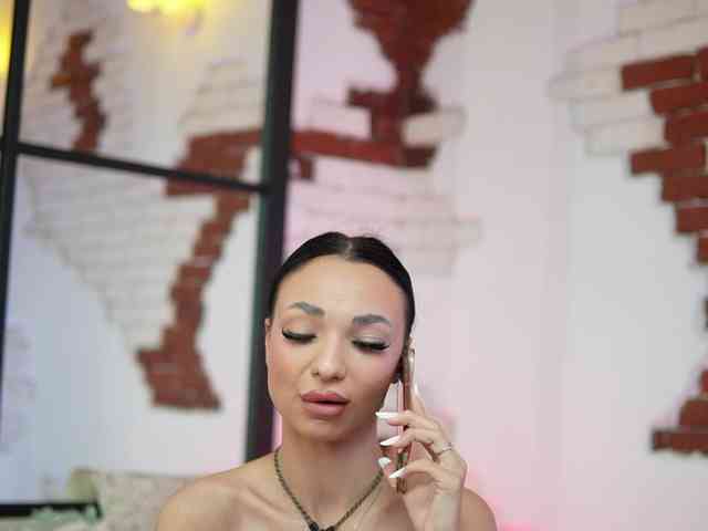 MaraJolie webcam