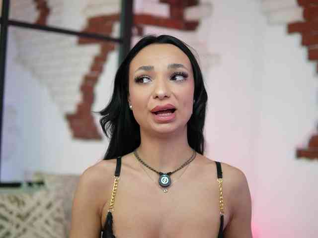MaraJolie webcam